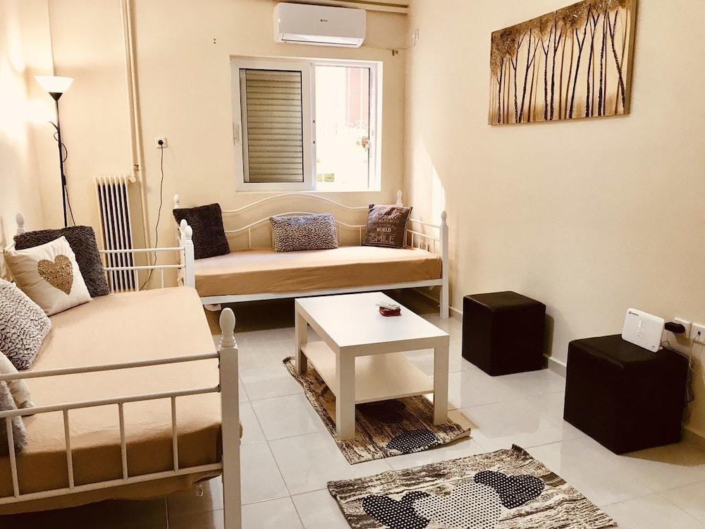 Renovated And Cool Flat In Ideal Location Apartment Athens Luaran gambar