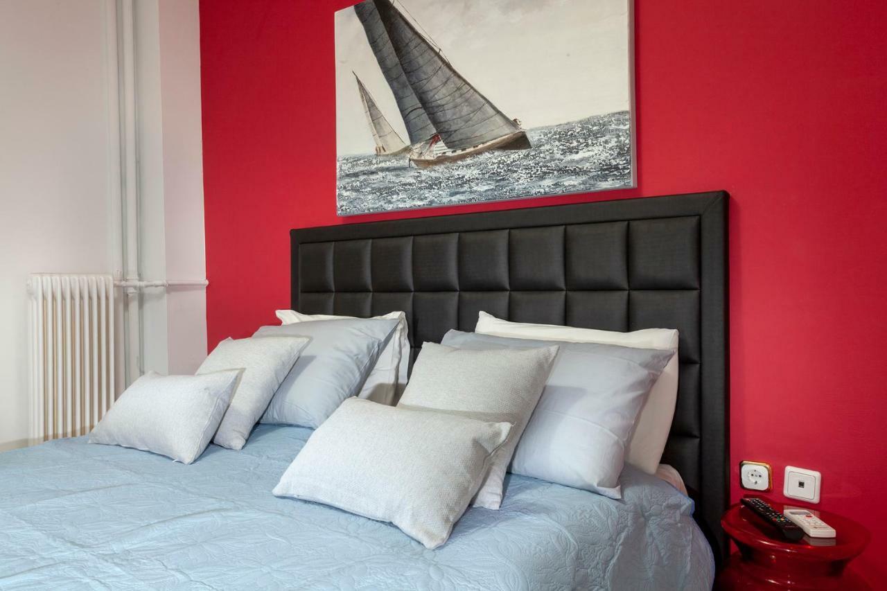 Renovated And Cool Flat In Ideal Location Apartment Athens Luaran gambar